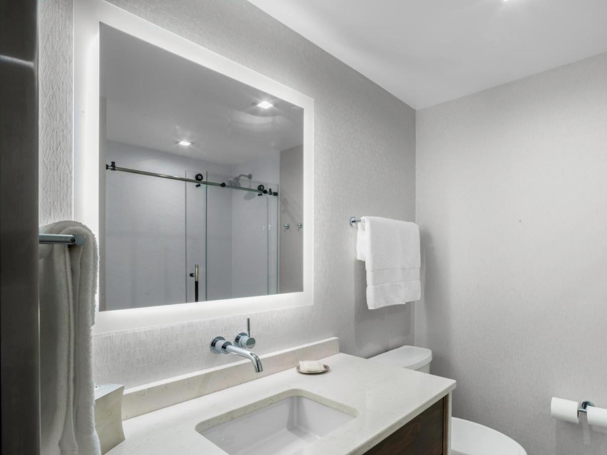 Voco Niagara Falls - The Cadence By Ihg Dış mekan fotoğraf Bathroom
