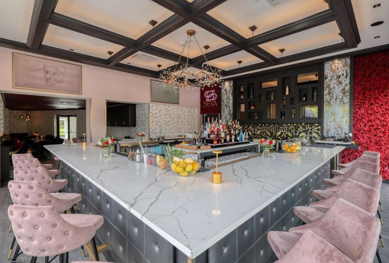 Voco Niagara Falls - The Cadence By Ihg Dış mekan fotoğraf The bar at the 1905