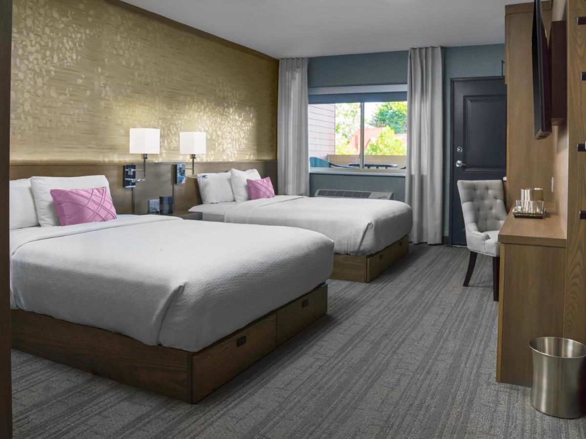 Voco Niagara Falls - The Cadence By Ihg Dış mekan fotoğraf A typical room at the Hilton Garden Inn